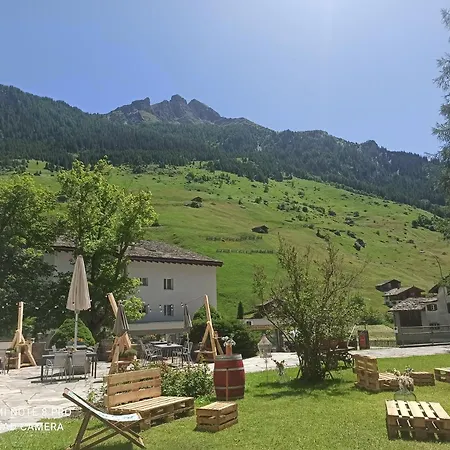 アパート Haus Zerfreila